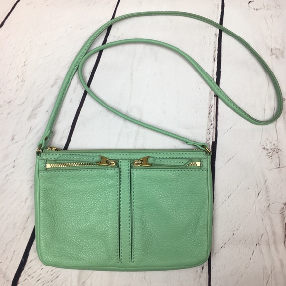 ⭐️ Fossil Mint Pebbled Leather Crossbody Purse EUC - Picture 4 of 8